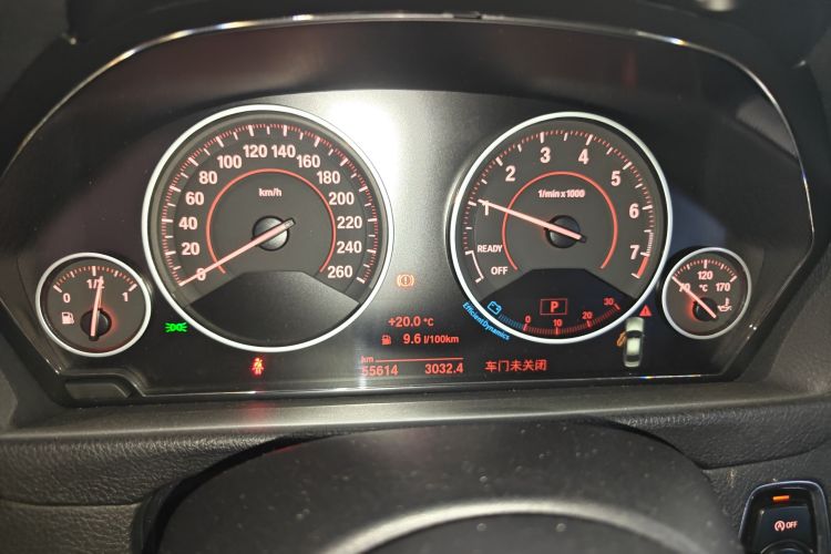 宝马3系 2018款 320i M运动套装中控内饰14