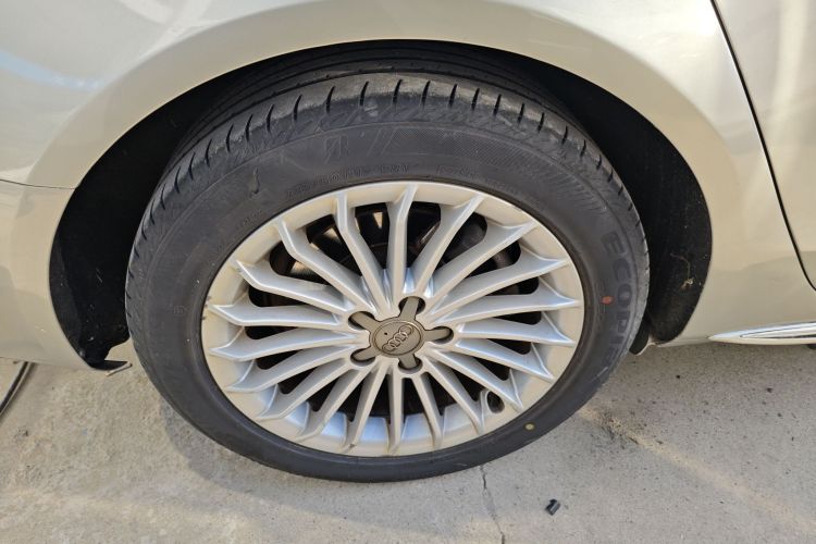 奥迪A4L 2016款 35 TFSI 自动舒适型车身外观6008