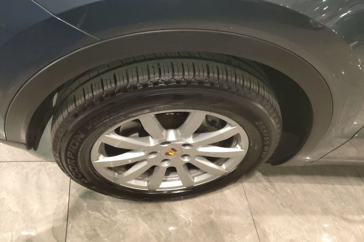 保时捷 2018款 Cayenne 3.0T车身外观6007