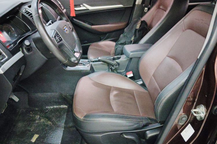 吉利汽车 远景 2017款 1.5L 自动幸福版中控内饰19