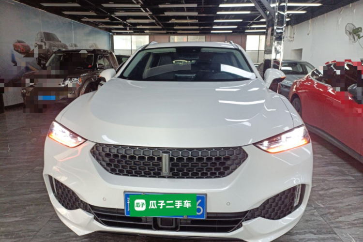 魏牌 VV7 2017款 VV7c 2.0T 豪华型车身外观2