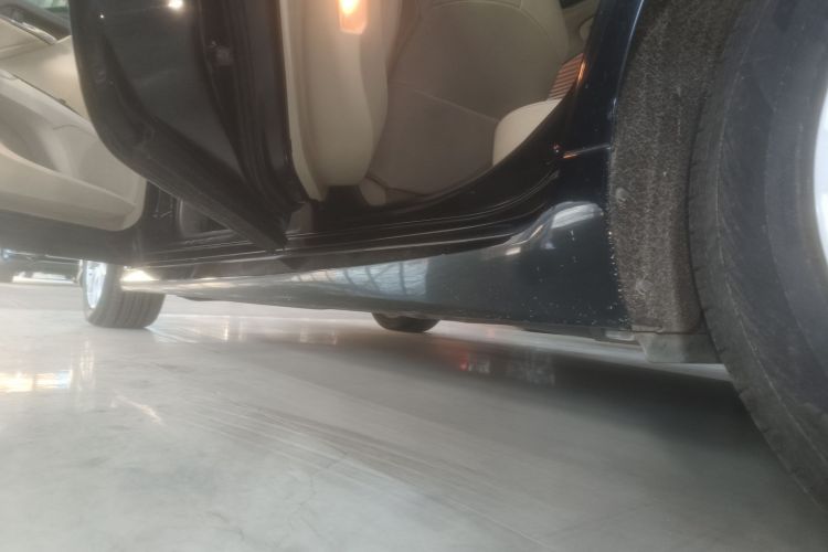 丰田 凯美瑞 2018款 2.0G 豪华版局部细节9002