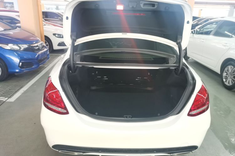 奔驰C级 2018款 C 200 L 运动版 成就特别版局部细节23