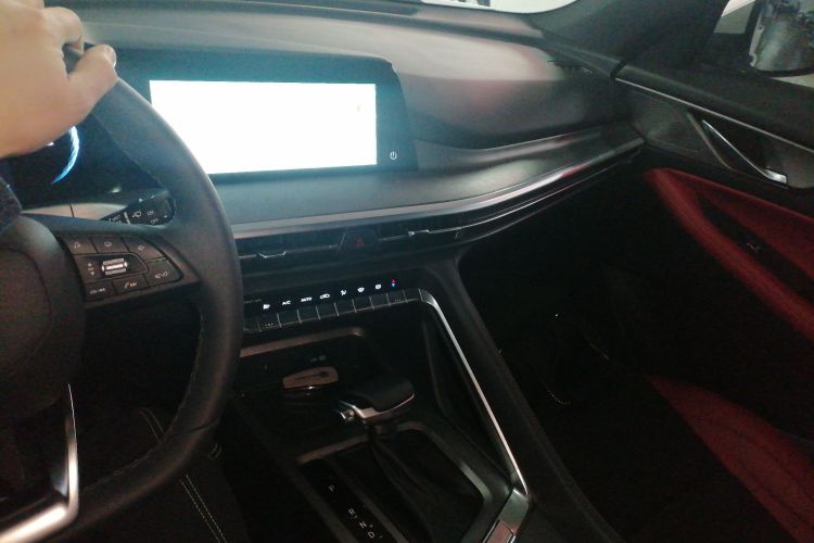 长安CS35PLUS 2021款 改款 蓝鲸NE 1.4T DCT尊贵型中控内饰16