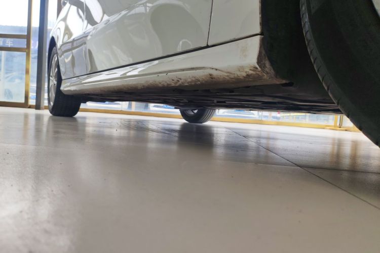 奔驰A级 2021款 A 200 L 运动轿车时尚型局部细节9001