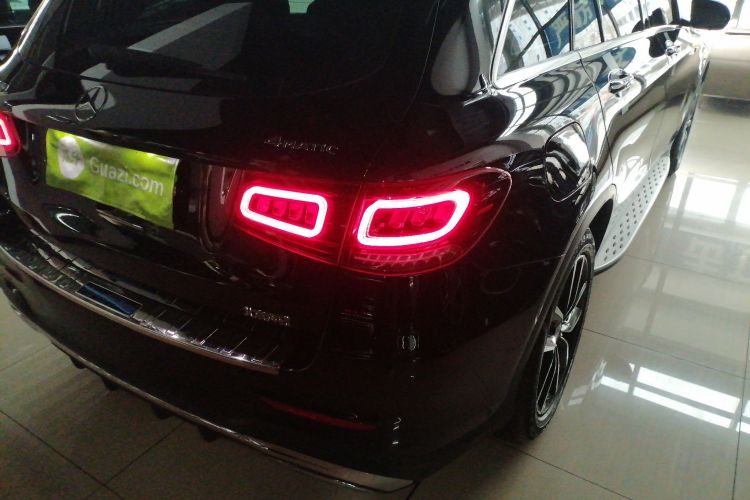 奔驰GLC 2021款 GLC 300 L 4MATIC 动感型车身外观9