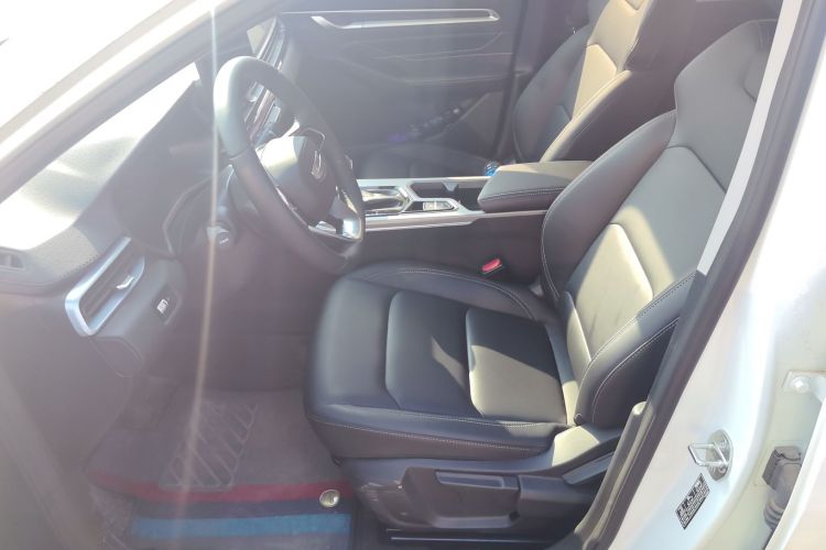 吉利汽车 帝豪 2025款 第4代 1.5L CVT龙腾版中控内饰19