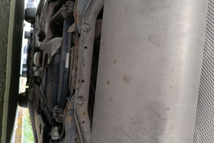 福特 福克斯 2012款 三厢 1.6L 自动舒适型局部细节9009