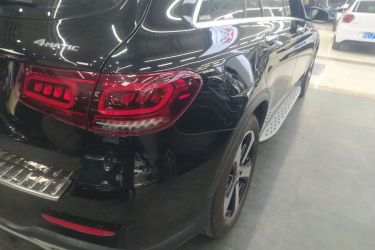 奔驰GLC 2022款 改款三 GLC 260 L 4MATIC 动感型车身外观9
