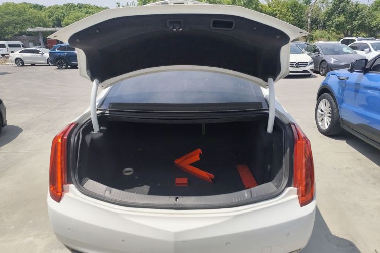 凯迪拉克XTS 2014款 28T 铂金版局部细节23