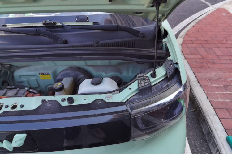 五菱汽车 宏光MINIEV 2021款 马卡龙时尚款 磷酸铁锂局部细节9007