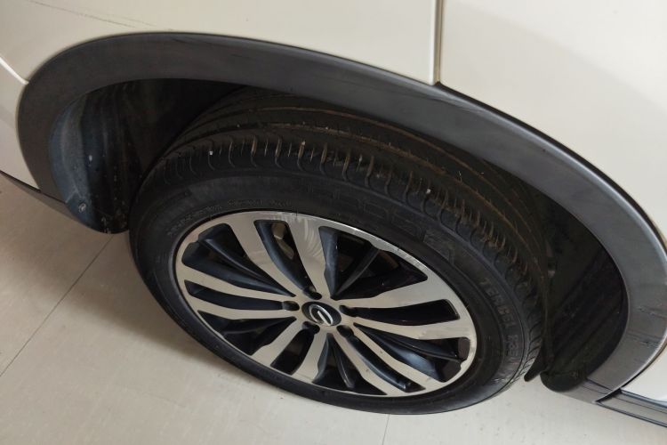 广汽传祺 传祺GS4 2017款 235T 自动两驱豪华智联版车身外观56