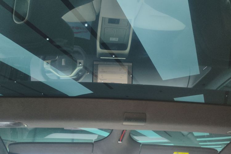 阿维塔12 2024款 700 三激光后驱奢享版中控内饰22