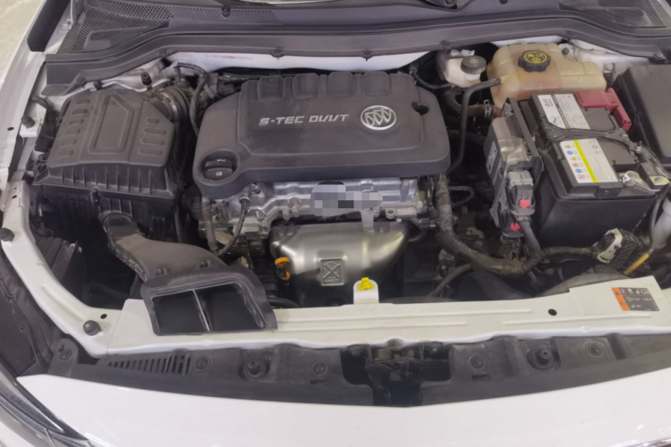 别克 英朗 2021款 典范 1.5L 自动精英型机舱底盘24