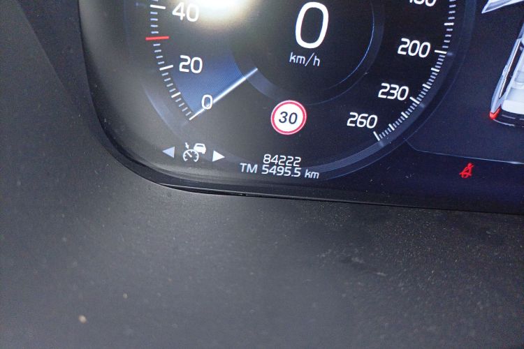 沃尔沃XC60新能源 2019款 T8 E驱混动 智雅运动版 国VI中控内饰15