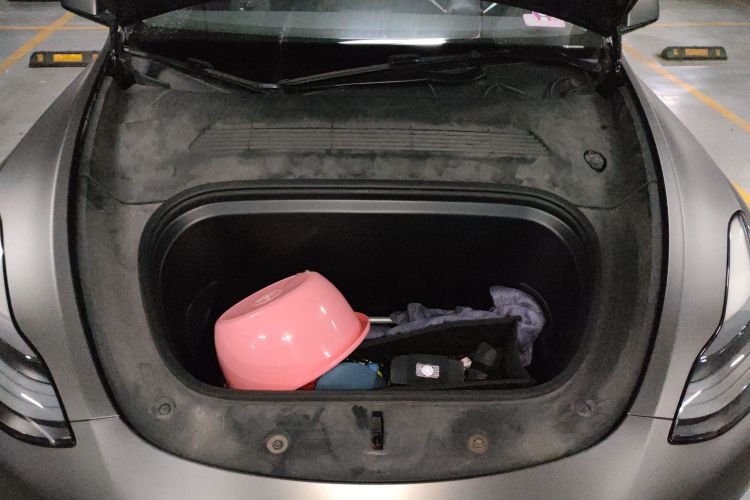 特斯拉 Model Y 2022款 后轮驱动版局部细节24