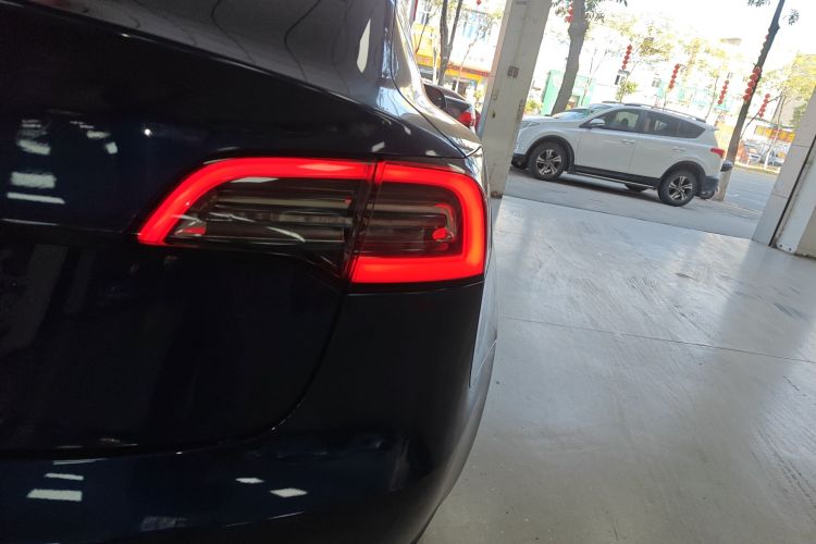 特斯拉 Model 3 2020款 改款 标准续航后驱升级版车身外观6006