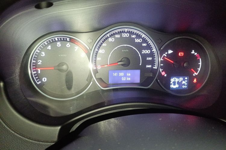 雷诺 科雷傲(进口) 2014款 2.5L 四驱舒适版中控内饰15