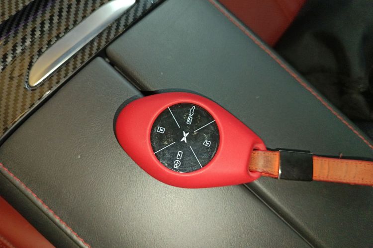 小鹏P7 2020款 562E性能版中控内饰11