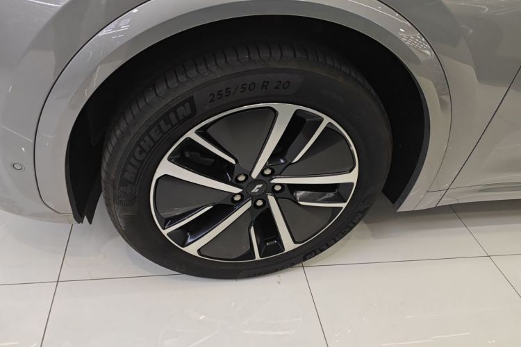 理想汽车 理想L7 2024款 MAX车身外观6007