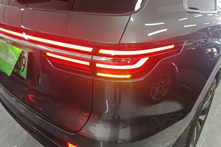 理想汽车 理想ONE 2020款 增程6座版车身外观9