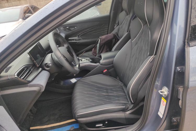 比亚迪 海豹 2023款 冠军版 700km 尊贵型局部细节19