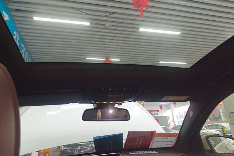 奔驰GLC 2018款 改款 GLC 260 4MATIC 动感型局部细节22