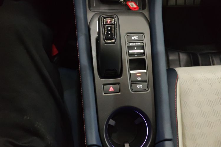 灵悉L 2025款 头号玩家版+超级加倍选装包中控内饰18