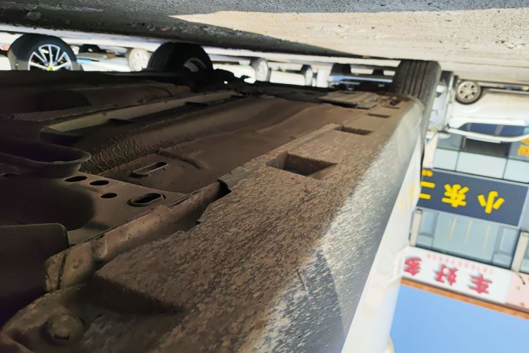 福特 福克斯 2017款 两厢 1.6L 自动风尚型智行版局部细节9001