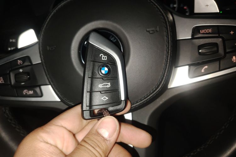 宝马X4 2019款 xDrive25i M运动套装中控内饰11