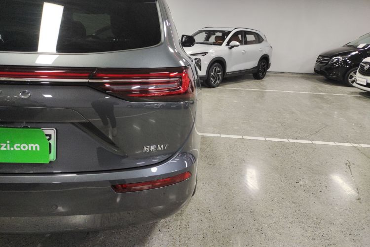 鸿蒙智行 问界M7 2022款 1.5T 四驱豪华版车身外观9