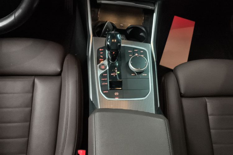 宝马3系 2020款 330Li xDrive M运动曜夜套装局部细节18