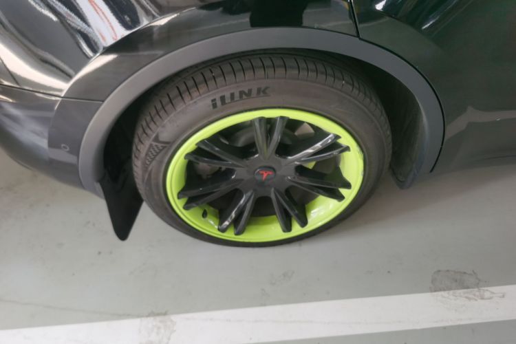 特斯拉 Model Y 2022款 改款 后轮驱动版车身外观6002