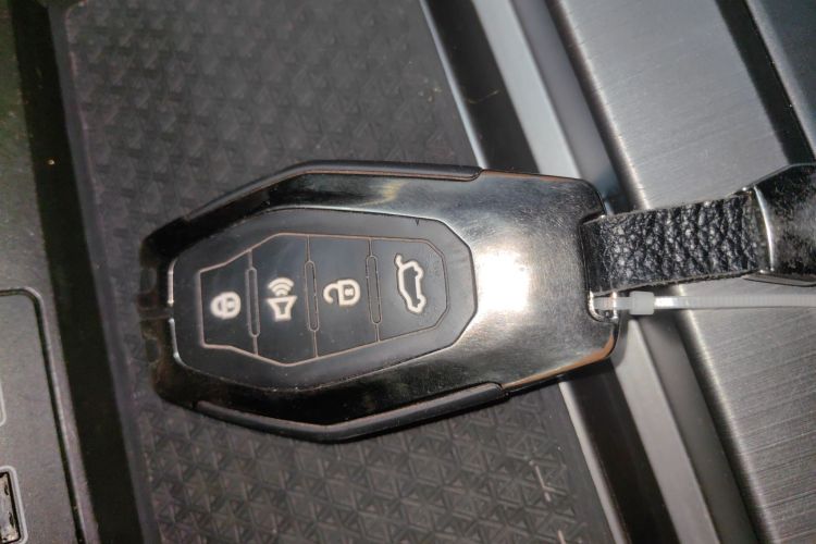 东南DX8S 2022款 1.5T DCT酋长版 7座中控内饰11