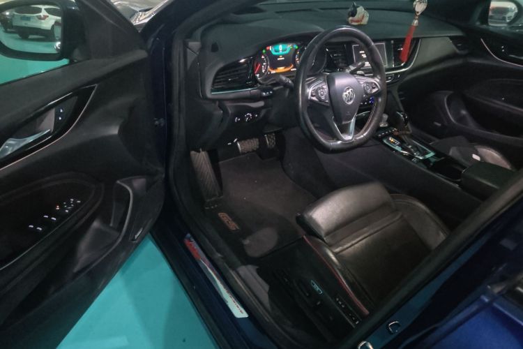 别克 君威 2017款 GS 28T 尊贵型中控内饰20