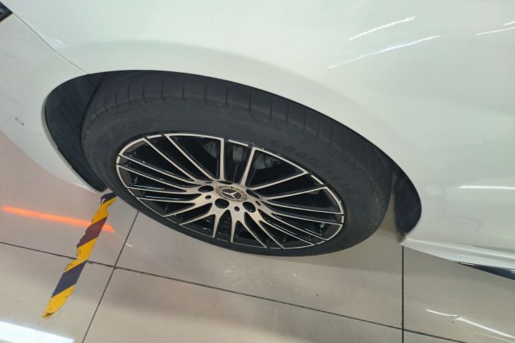 奔驰C级 2024款 C 260 L 运动版车身外观6002