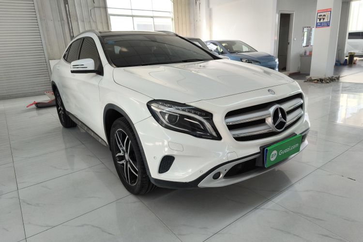 奔驰GLA 2016款 GLA 200 时尚型车身外观3