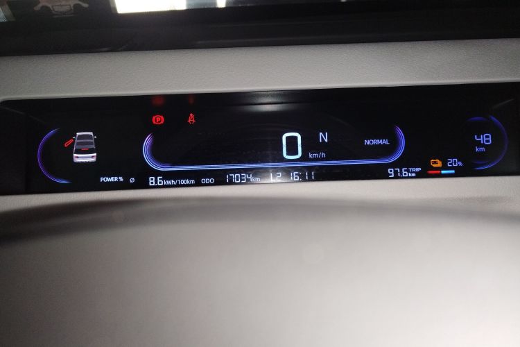 吉利银河 2023款 熊猫mini 200km 耐力熊中控内饰14