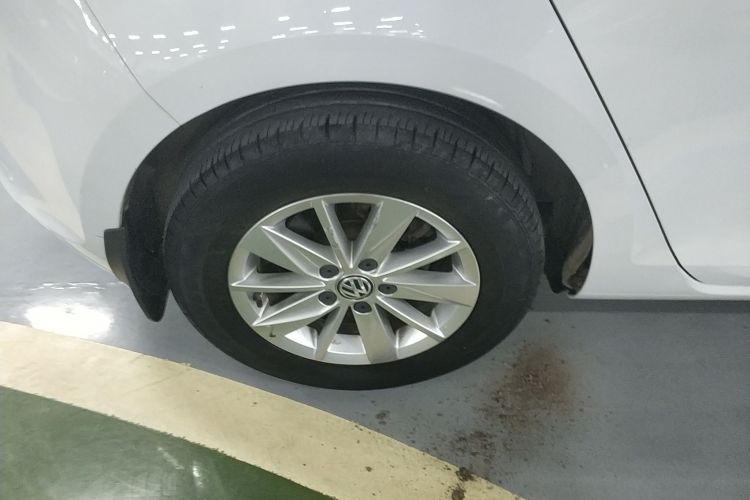 大众 高尔夫 2015款 1.6L 自动时尚型车身外观6008