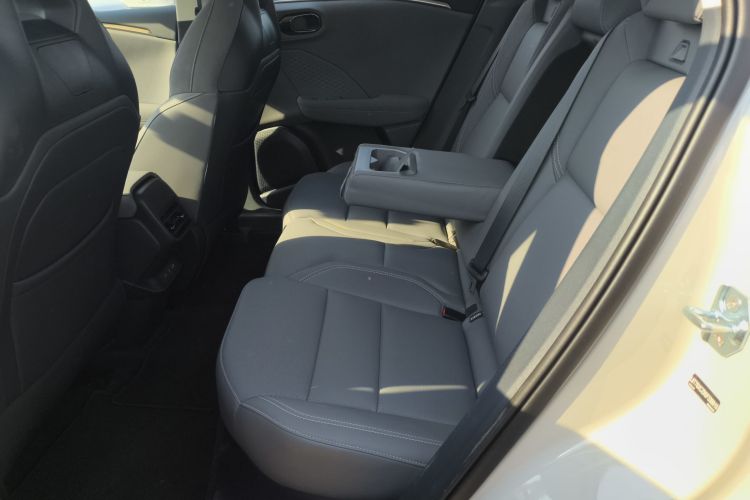 领克06 EM-P 2025款 EM-P 126长续航Halo中控内饰21