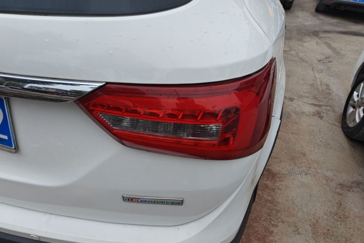 东风风光 风光580 2017款 1.5T CVT智联型车身外观9