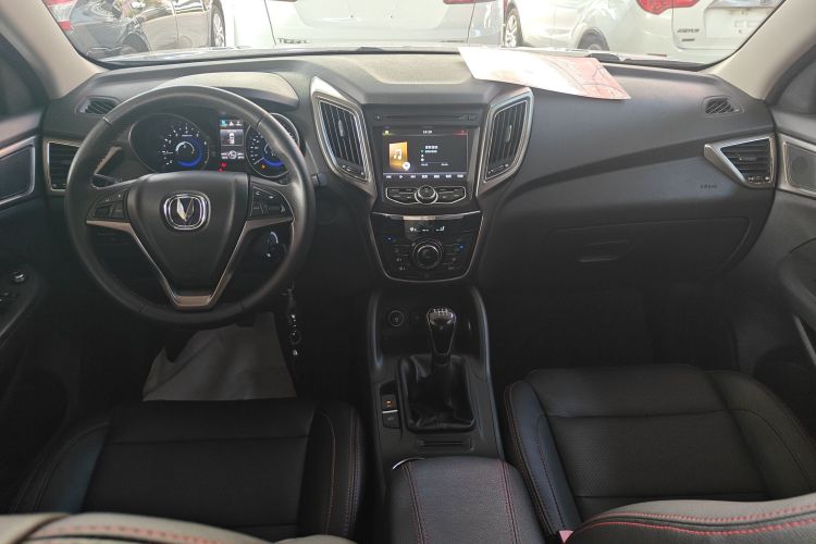 长安CS75 2014款 2.0L 手动豪华型 国V中控内饰12