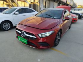 奔驰A级 2019款 改款 A 180 L 运动轿车