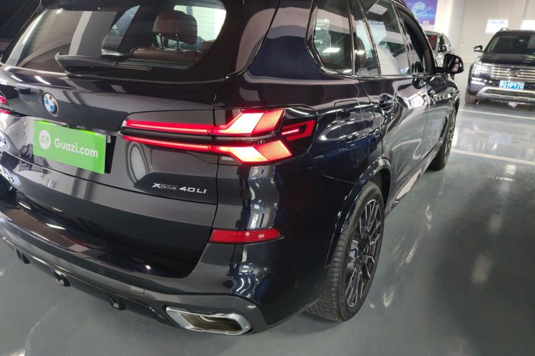 宝马X5 2023款 xDrive 40Li M运动曜夜套装车身外观6006