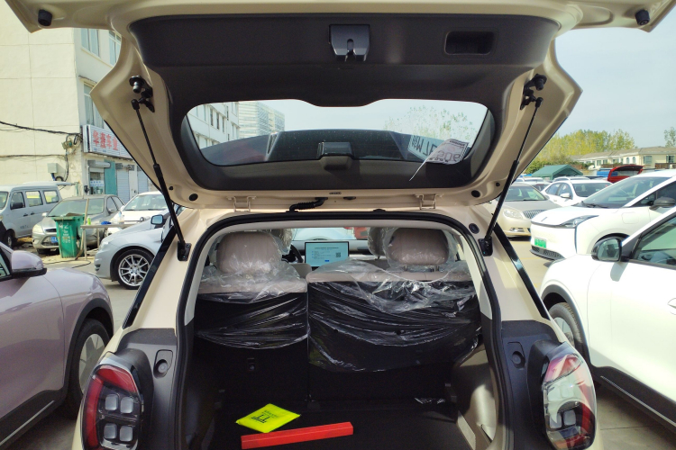 埃安 AION UT 2025款 330星辉版局部细节23