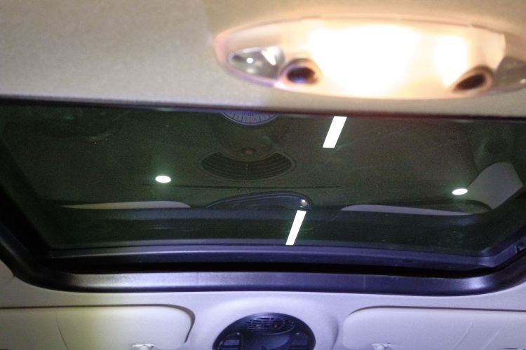 MINI 2011款 1.6L COOPER Fun中控内饰22