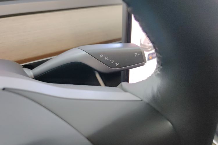 特斯拉 Model 3(进口) 2019款 标准续航后驱升级版(60度)中控内饰18