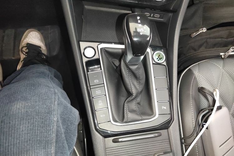 大众 速腾 2023款 280TSI DSG超越Lite版中控内饰18