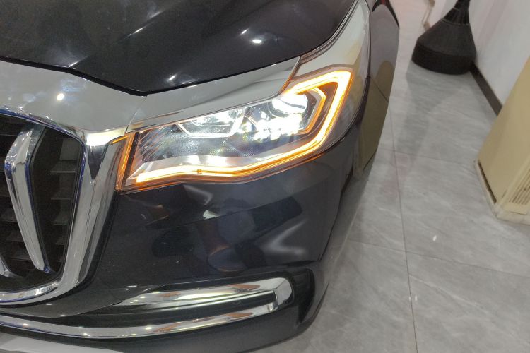 红旗HS7 2021款 2.0T DCT两驱智联旗享版局部细节36