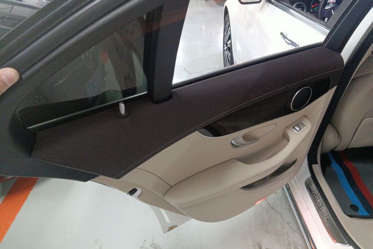 奔驰C级 2016款 C 200 L中控内饰49